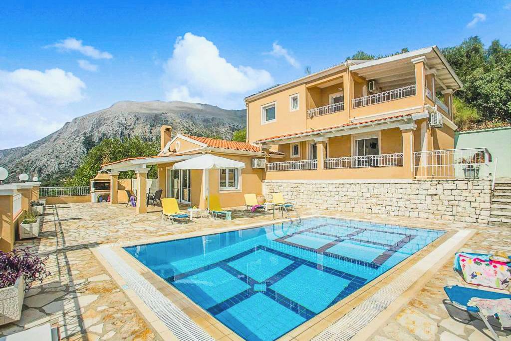 Villa Elena Costa Nissaki