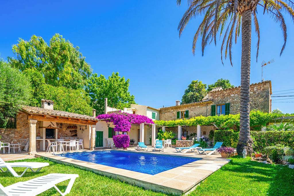 Villa L Hort de can Bota