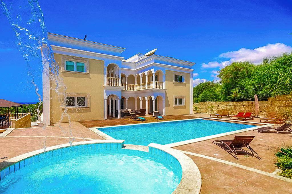 Villa Mansion View