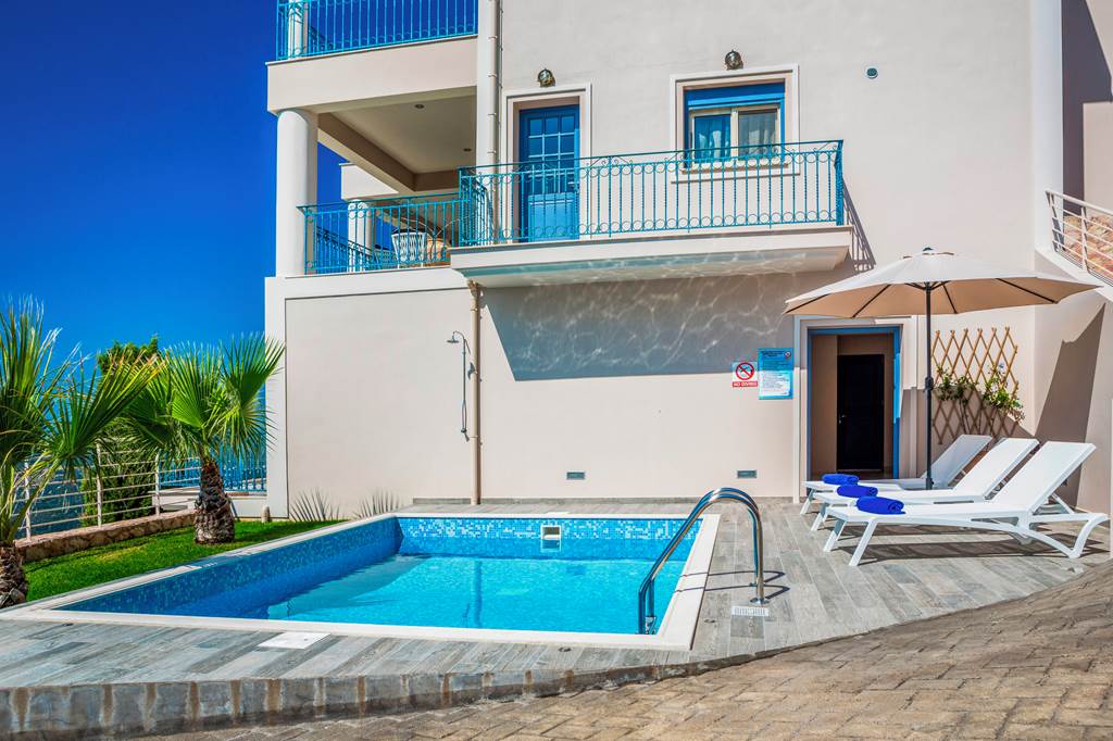 Villa Vlachata Emerald