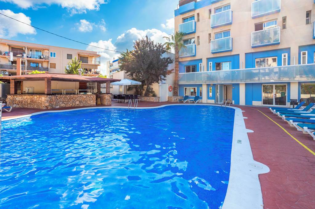 Villamarina Club and PortAventura Theme Park